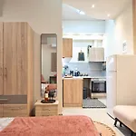 Elizabeth's Cosy House *