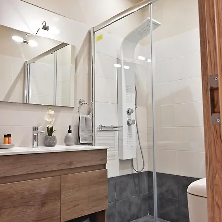 Elizabeth's Cosy House *